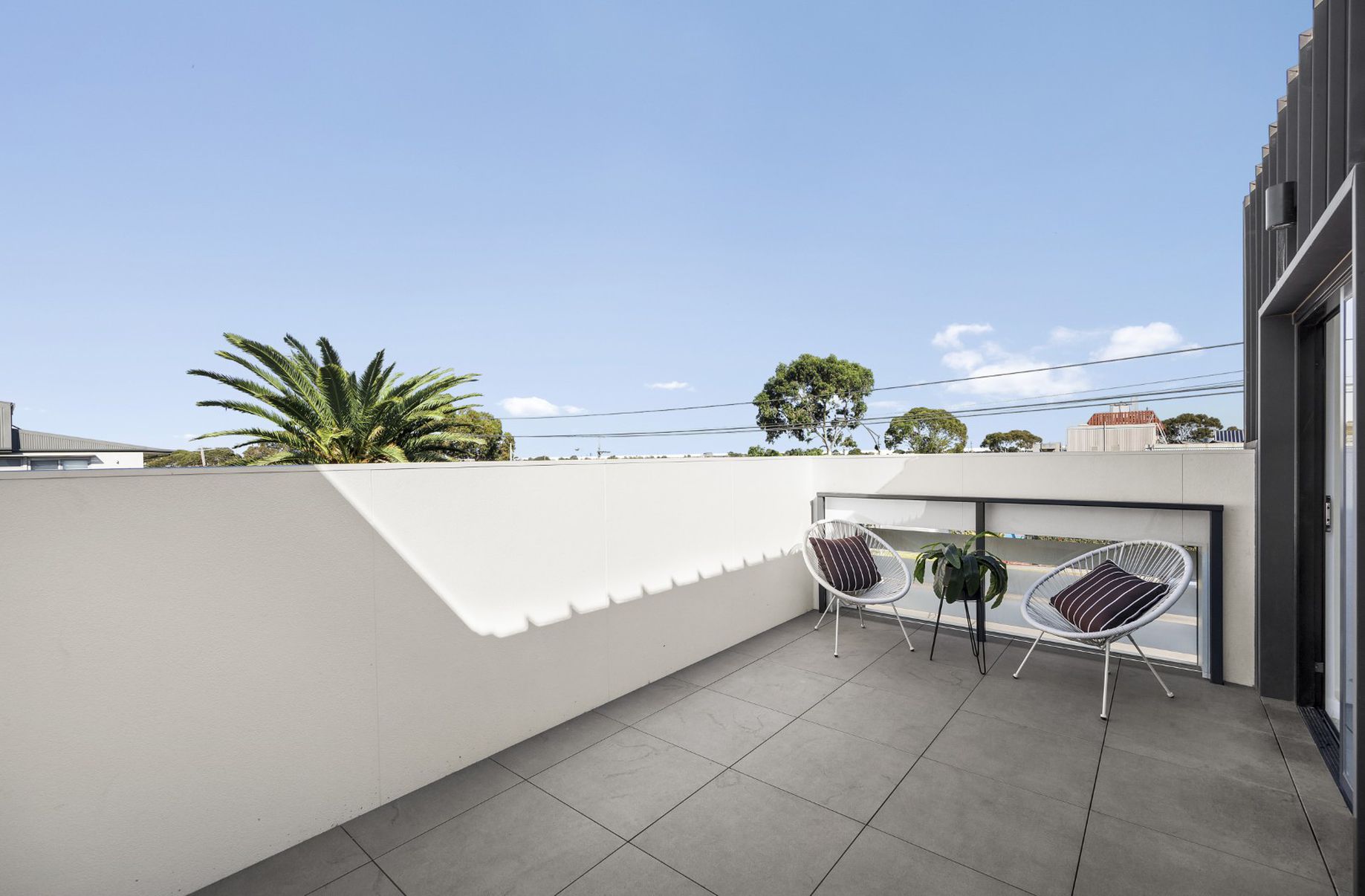 1 / 123 Millers Road, Altona North