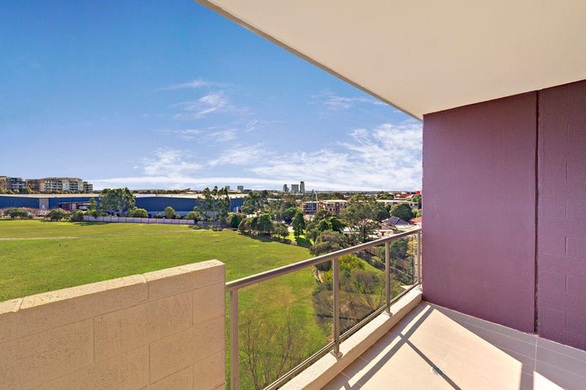 P408 / 81-86 Courallie Avenue, Homebush West