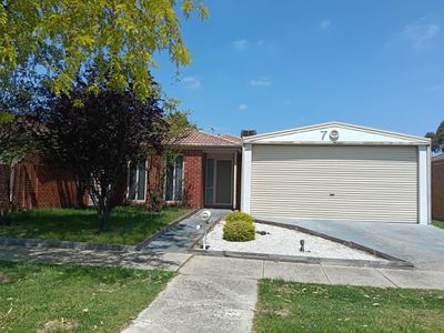 7 Amity Way, Cranbourne West