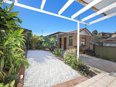 44 Mirrabooka Road, Lake Heights