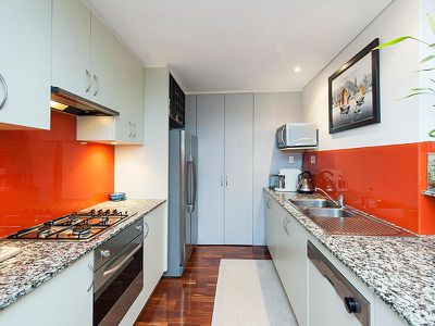 2 / 26 Saunders Street, East Perth