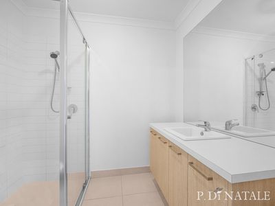 5 Grangehill Mews, Wyndham Vale