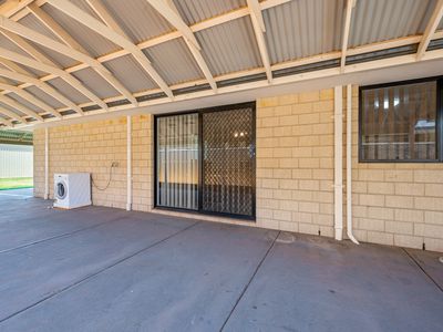 27 Riseberry Way, Somerville