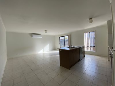 18 Whitehouse Avenue , Truganina