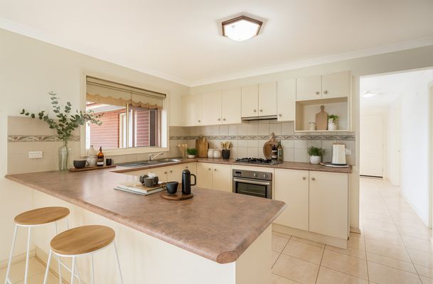 15 Edgewood Road, Roxburgh Park