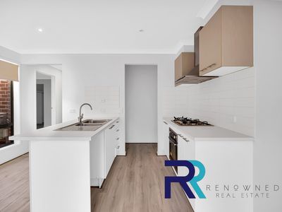 8 POWLETT STREET, Werribee