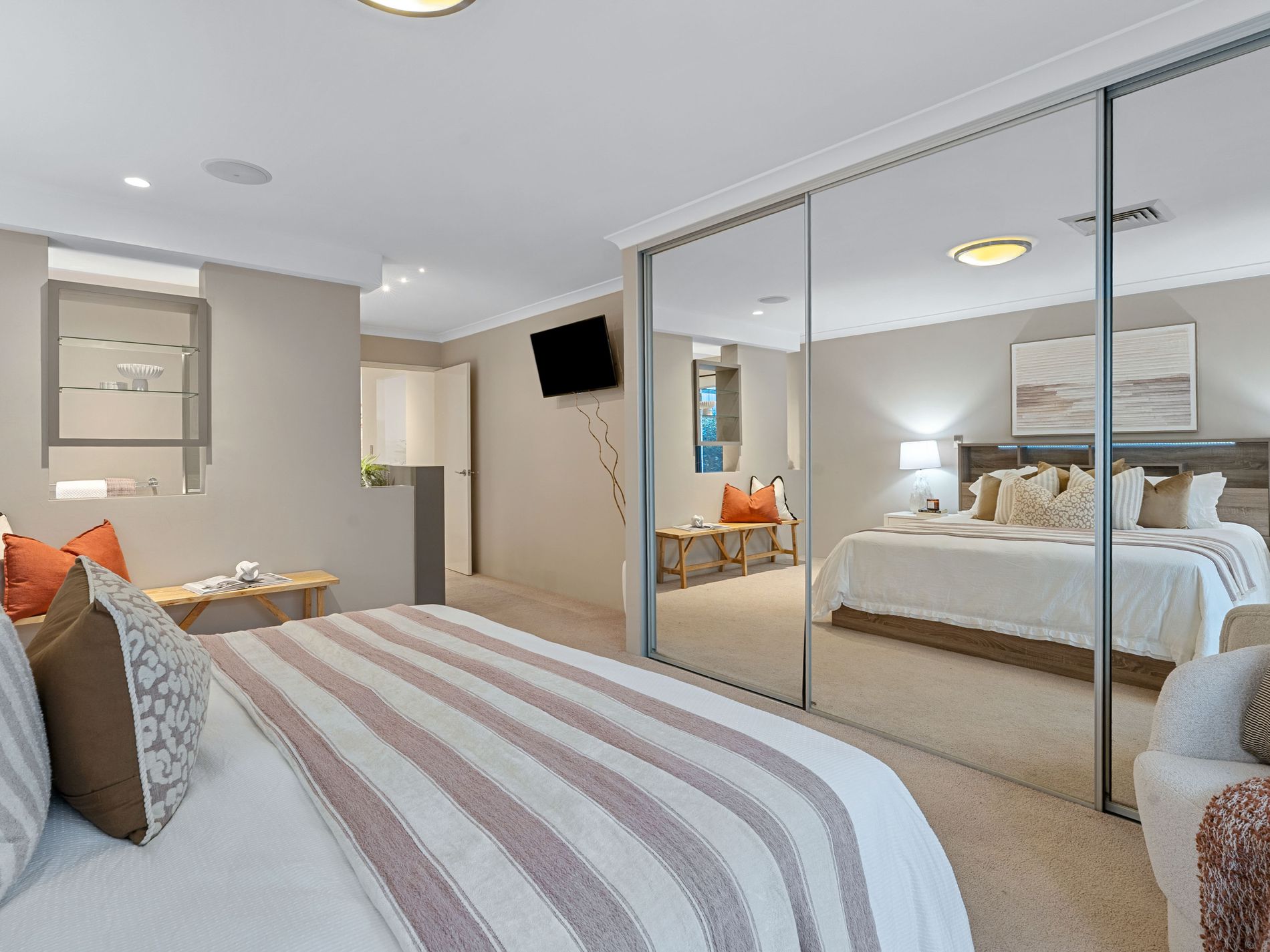 404 Kingsway, Landsdale