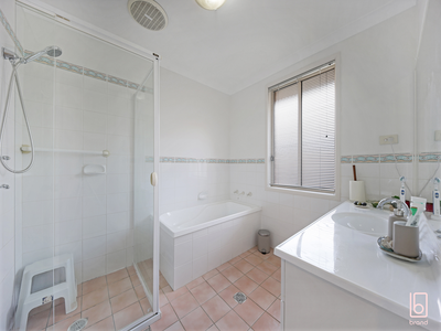 35 Wongala Avenue, Blue Haven