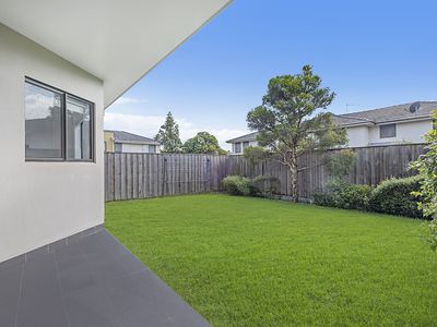 4 / 2 McCausland Place, Kellyville