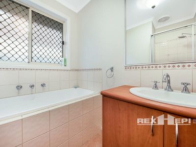 48 Lauren Drive, Hampton Park