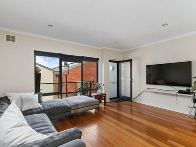 6 Boans Lane, East Perth