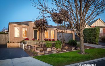 45 Grange Circuit, Beaconsfield
