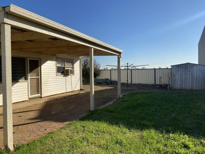 1 Crawfords Road, Werribee South