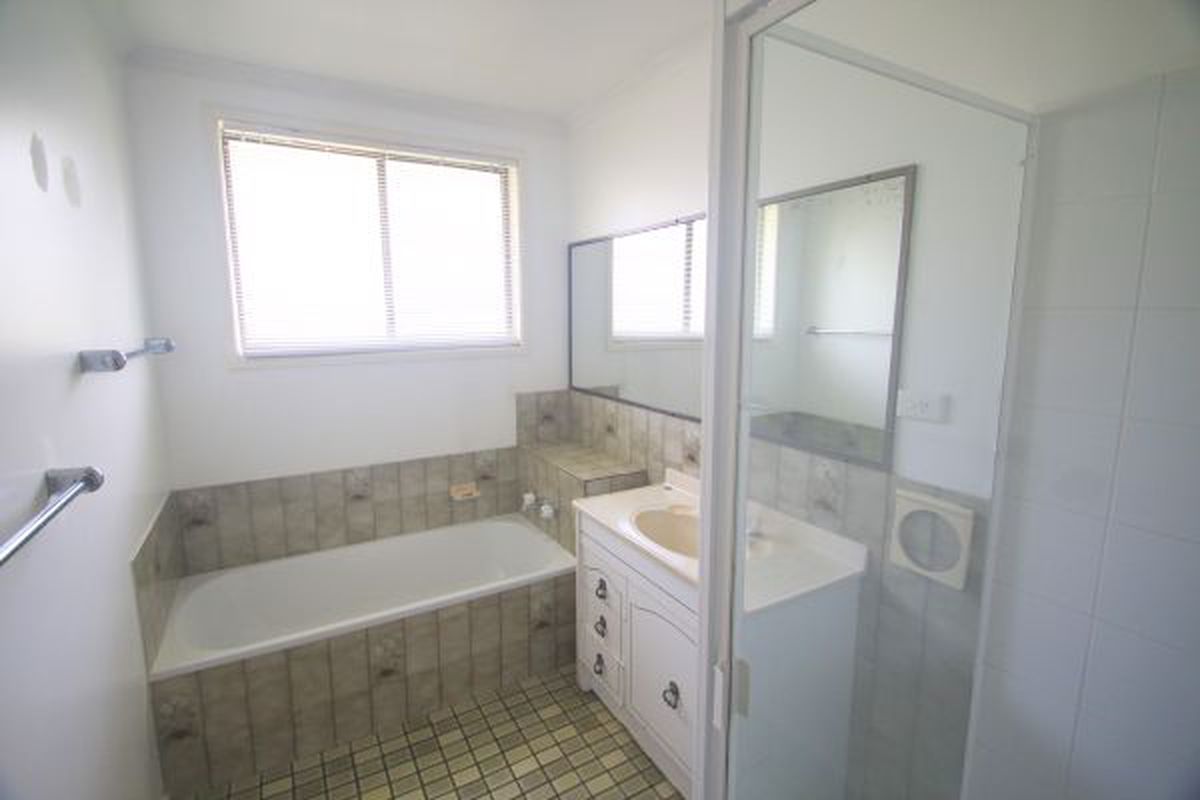 4 Buchanan Cres, Tewantin