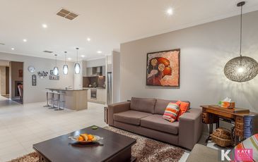11 Huntingdale Street, Officer