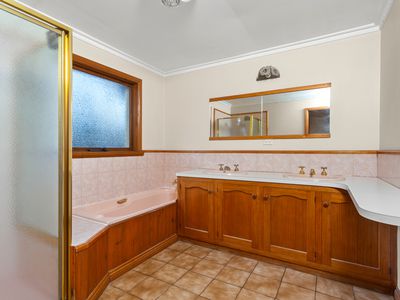 1 Pine Tree Avenue, Grindelwald