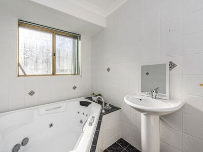 32 Jubilee Drive, Waikiki