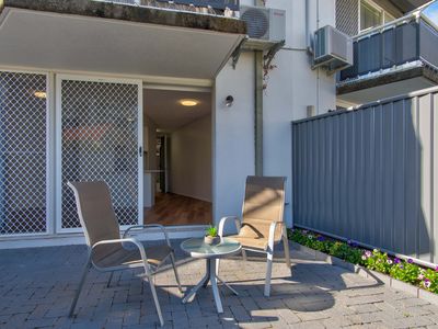 8 / 15 WEEMALA STREET, Surfers Paradise