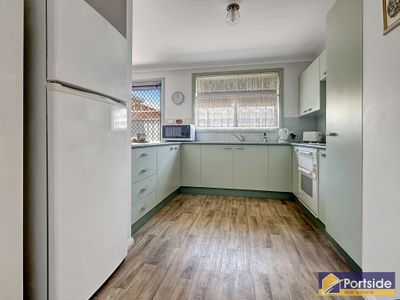 2 / 22 Beatty Boulevard, Tanilba Bay