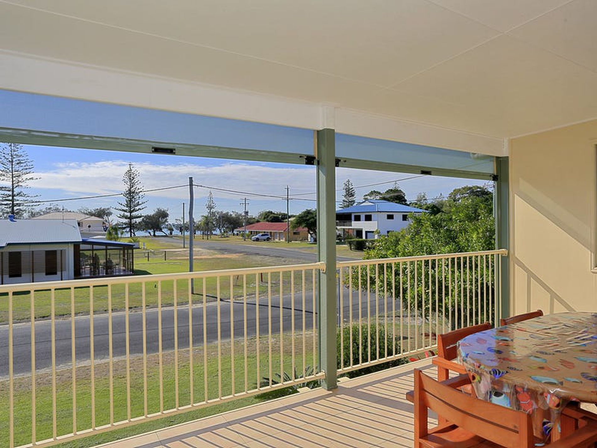 9 Fifth Avenue, Woodgate
