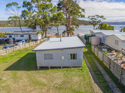 6697 Channel Highway, Deep Bay
