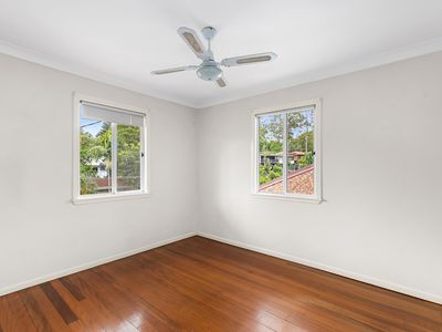 11 Teague Street, Indooroopilly