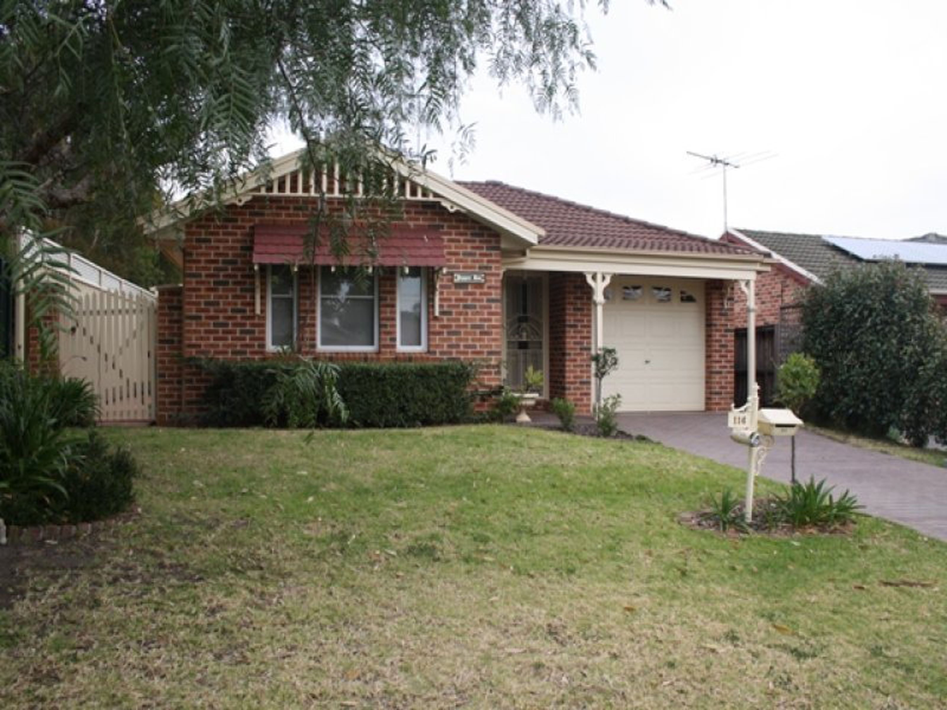 116 Garswood Road, GLENMORE PARK