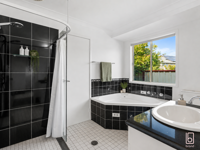 6 Albatross Close, Forresters Beach