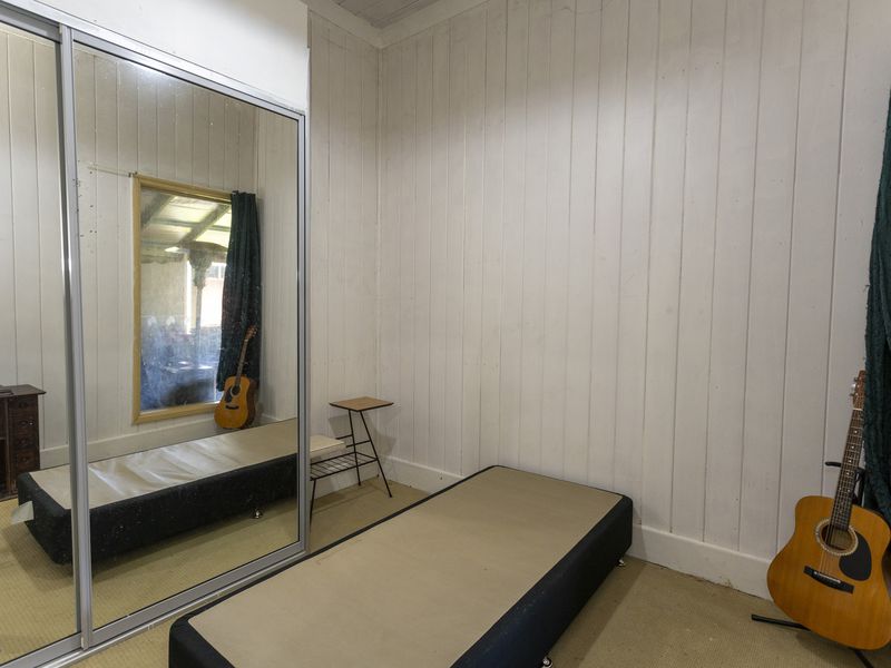 27-31 Bank Street, Gooloogong