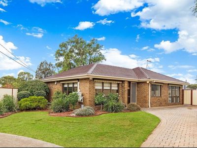 6 Owen Court, Werribee