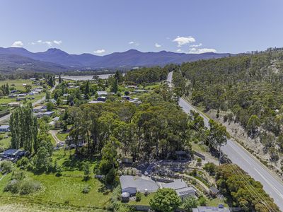 1936 Huon Highway, Grove