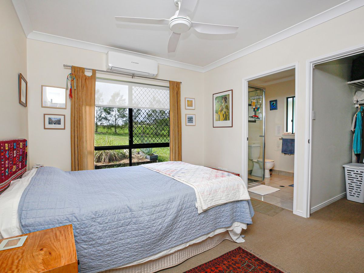 18 Barrine Road, Yungaburra