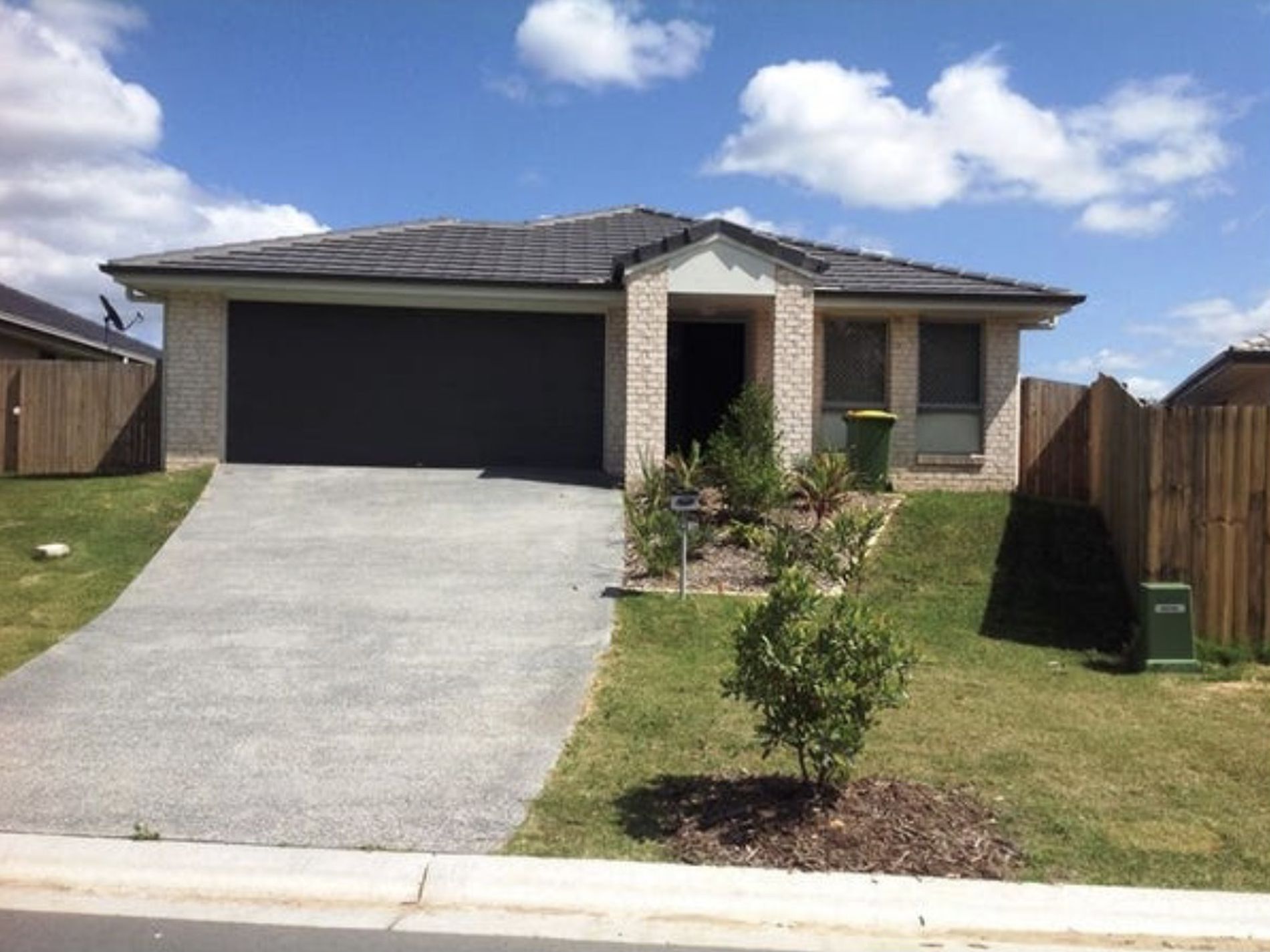 23 Birdwing Crescent, Flagstone DMH Realty