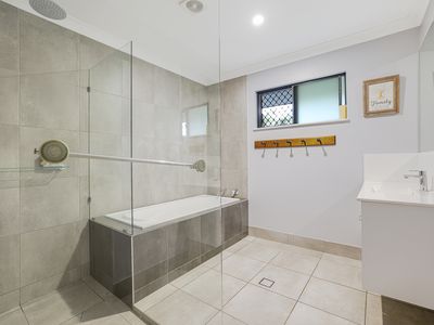 76B Giffin Road, White Rock