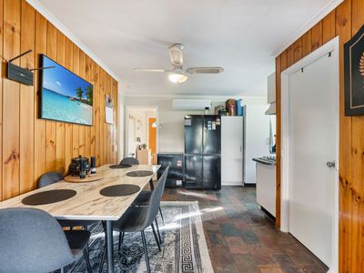16 Dickens Road, Ambarvale
