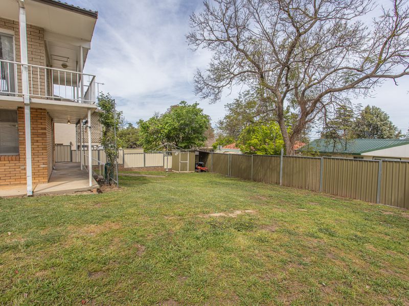18 Henderson Street, Cowra