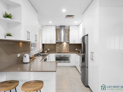 2 Collins Crescent, Yagoona