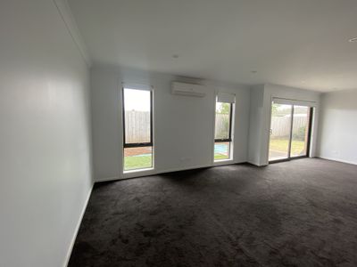 15 / 595 Tarneit Road, Hoppers Crossing