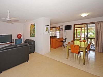 6 Berna Court, Point Vernon