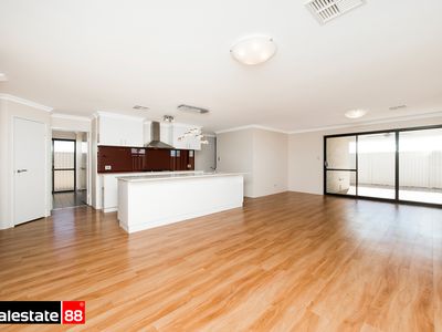 8 Quenda Road, Harrisdale