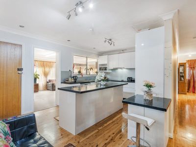 30 Hilltop Crescent, Campbelltown