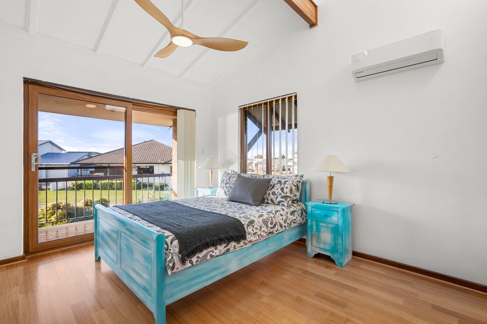 9 / 16 ARCADIA DRIVE, Shoalwater