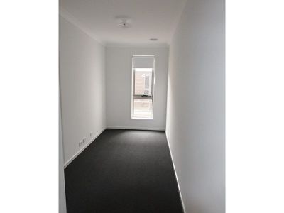 5 Middleton Road, Armstrong Creek