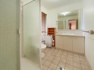27 DALTON AVENUE, Wodonga