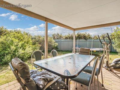 14 Glastonbury Street, Leda