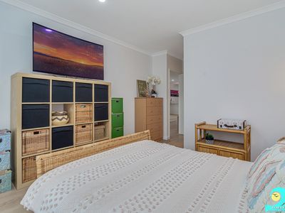 5 Chrysler Approach, Yanchep