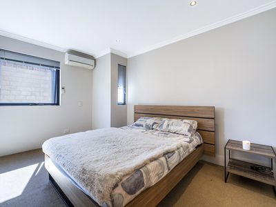 2 / 3 Sloan Street, Rockingham