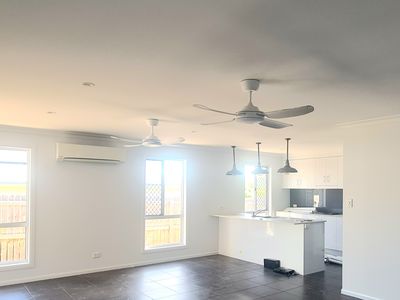 2 Bottlebrush Street, Norman Gardens