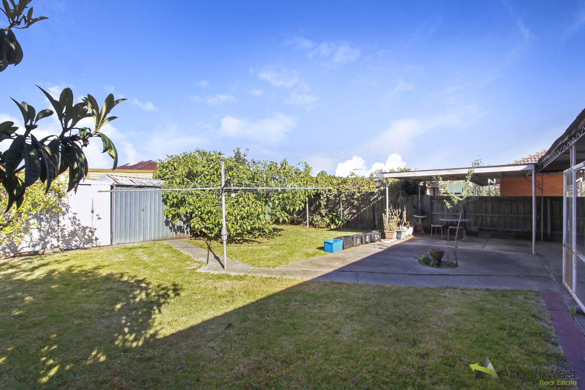 10 Olive Grove, Airport West