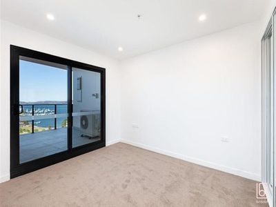 1107/25 Mann Street, Gosford